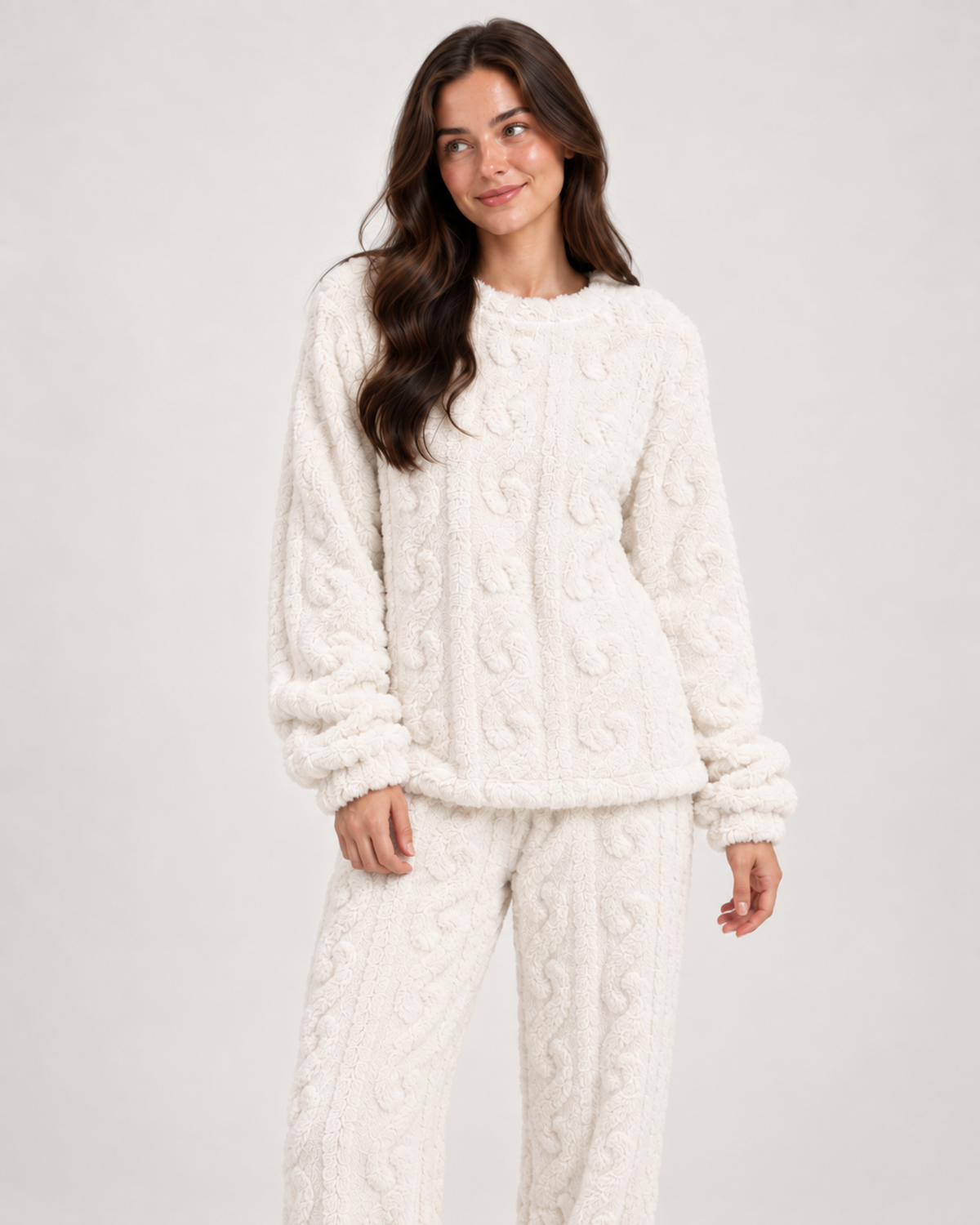 Serena Valcieri | Women’s Fleece Pyjamas with Cable Pattern