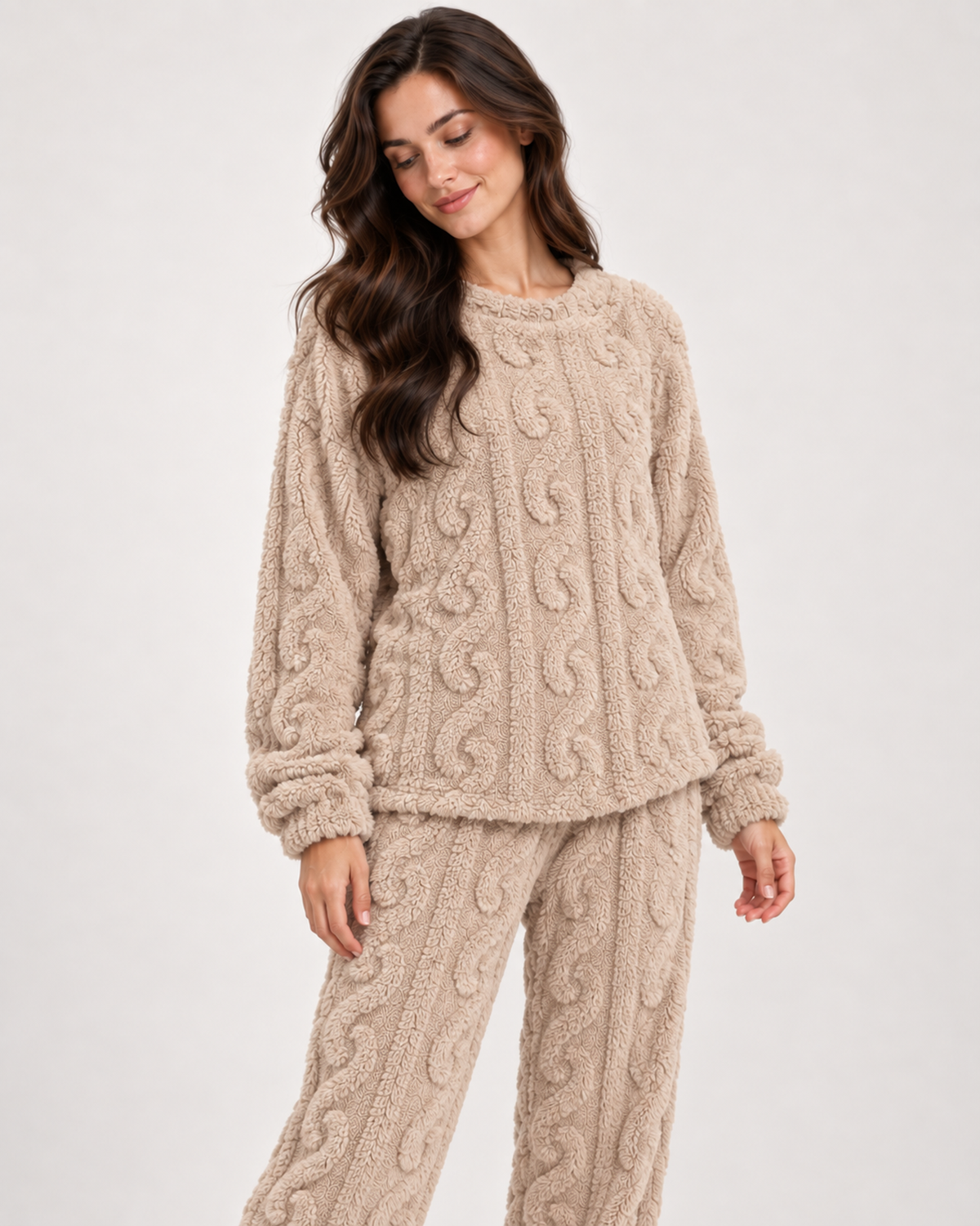 Serena Valcieri | Women’s Fleece Pyjamas with Cable Pattern