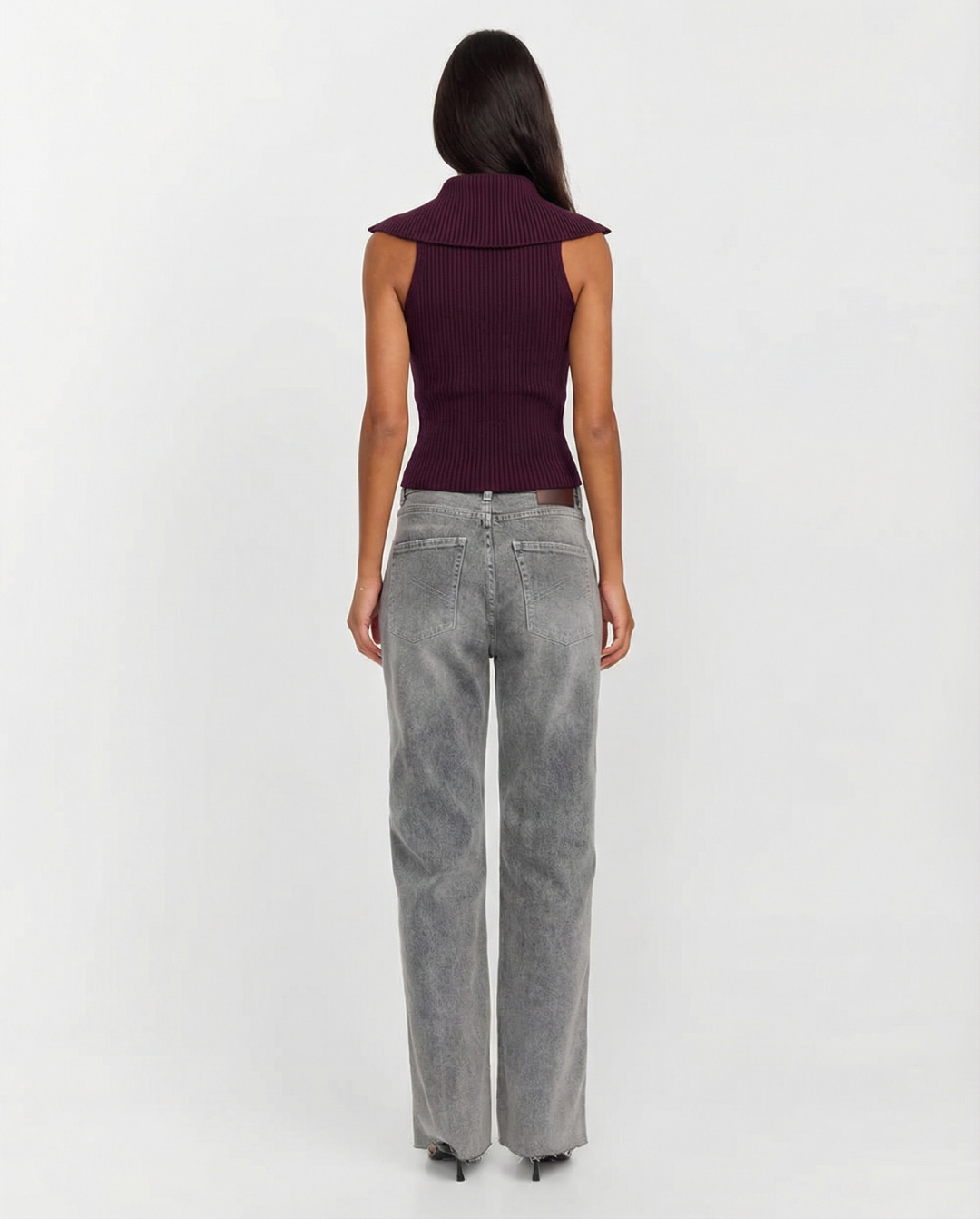 Céleste D’Aubigny | Collared Ribbed Zip-Up Vest