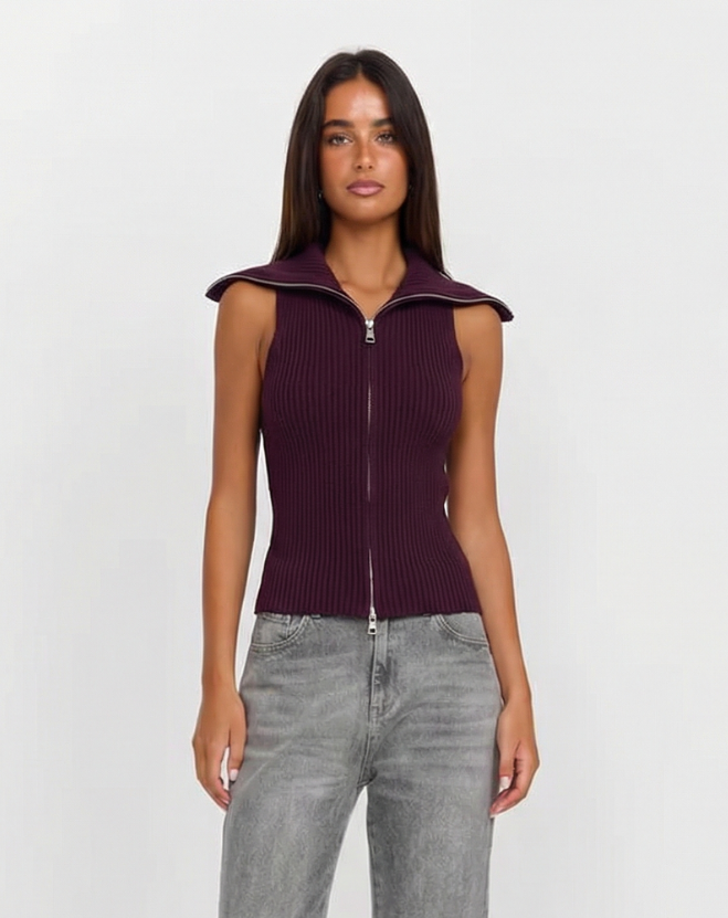 Céleste D’Aubigny | Collared Ribbed Zip-Up Vest