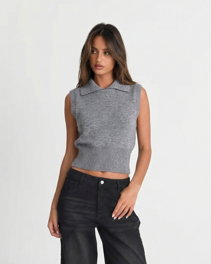 Armance Villedieu | Collared Cropped Sweater Vest