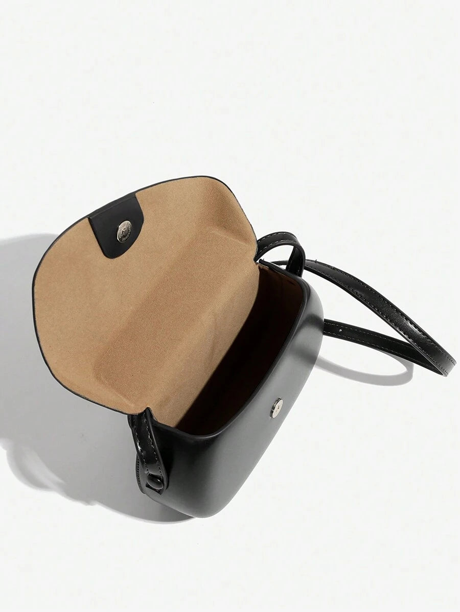 Faustine Delaunay | Curved Flap Mini Crossbody Bag