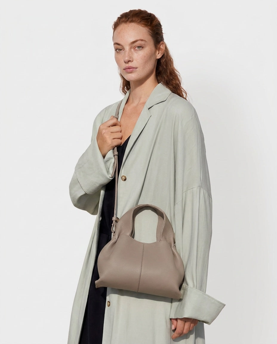 Cléa Villedieu | Pebbled Leather Top-Handle Bag