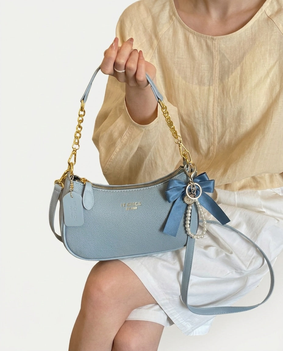Bérénice Chastel | Chain Strap Crescent Crossbody Bag