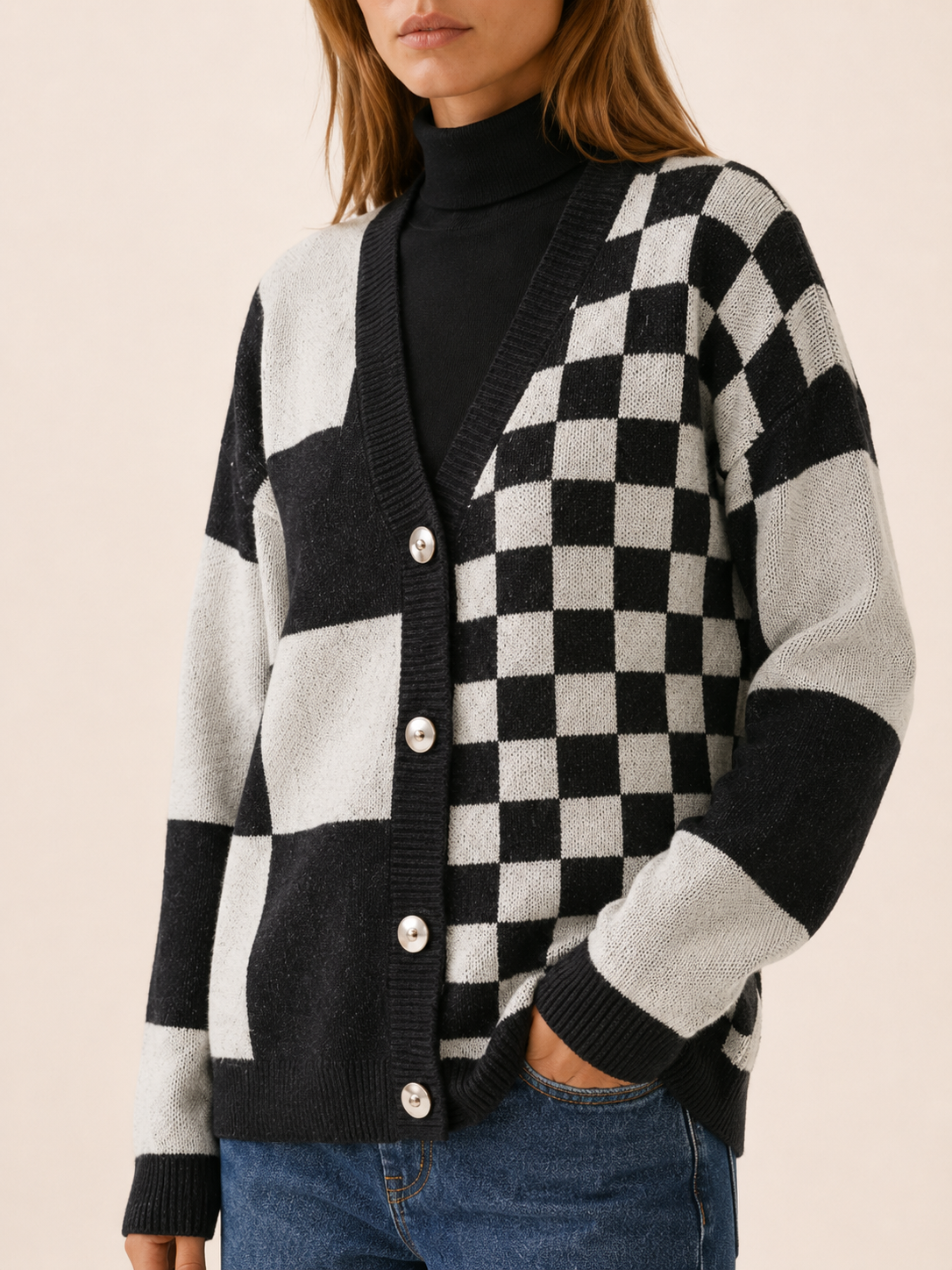 Inès Bellecour | Checked Cardigan with V-Neck and Button Front