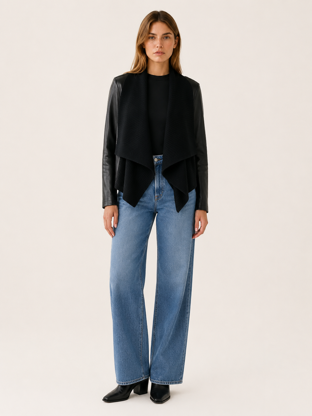Lou Delamare | Cropped Jacket with Wide Collar and Zip Front