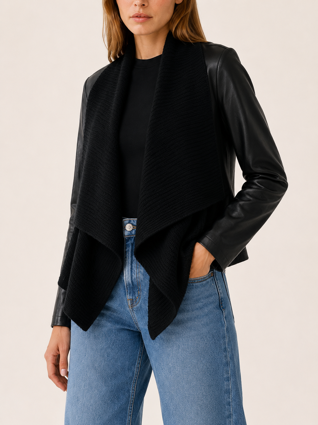 Lou Delamare | Cropped Jacket with Wide Collar and Zip Front