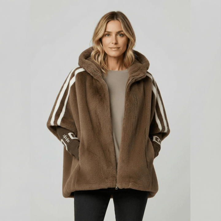Mia Delacroix | Women&