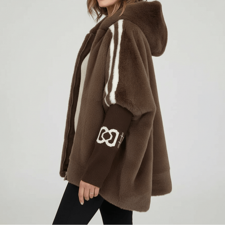Mia Delacroix | Women&