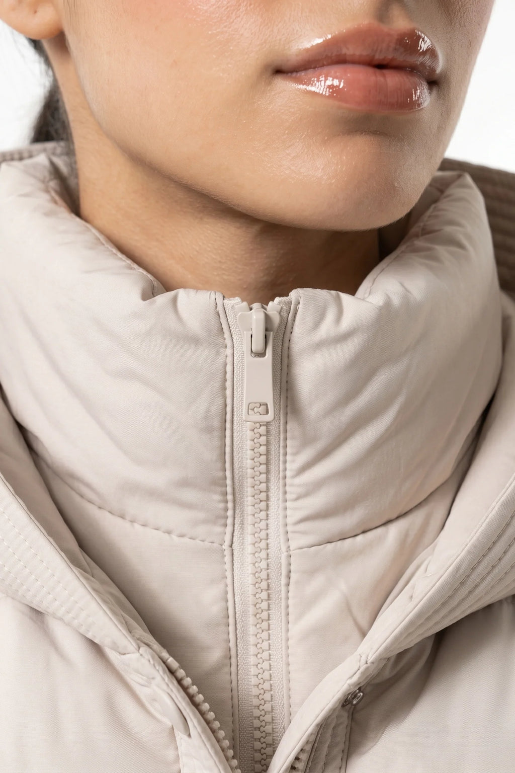 Clémence Moreau | Women's Winter Warm Hooded Puffer Jacket with Belted Waist