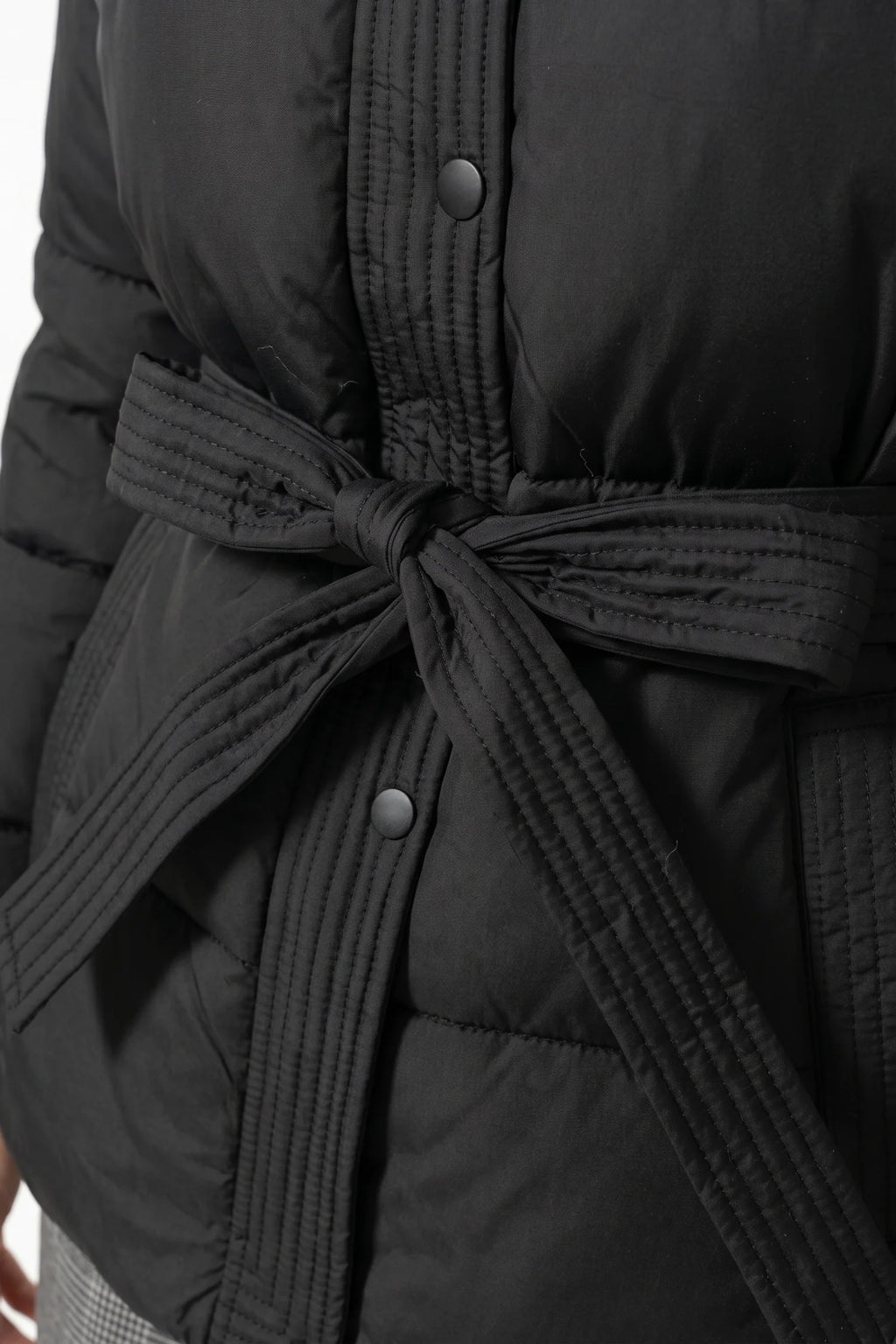 Clémence Moreau | Women's Winter Warm Hooded Puffer Jacket with Belted Waist
