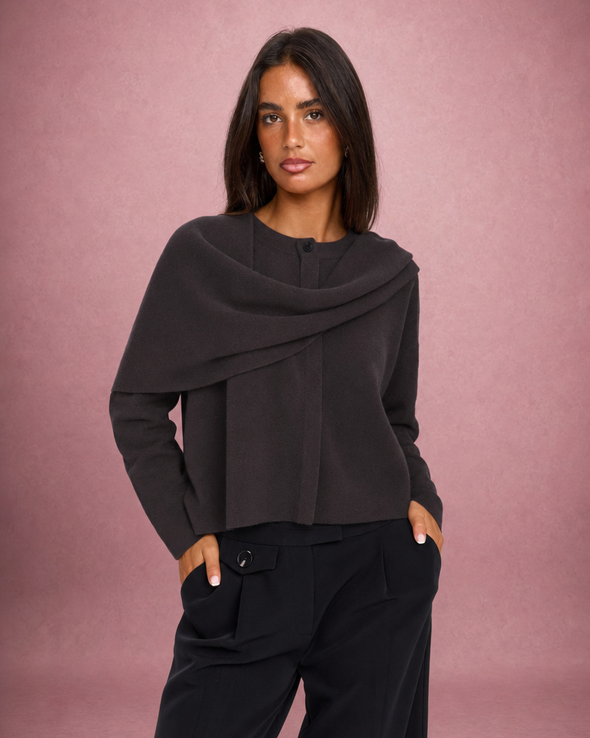 Naïs Valméris | Draped Neck Pullover Cropped Knit Cardigan