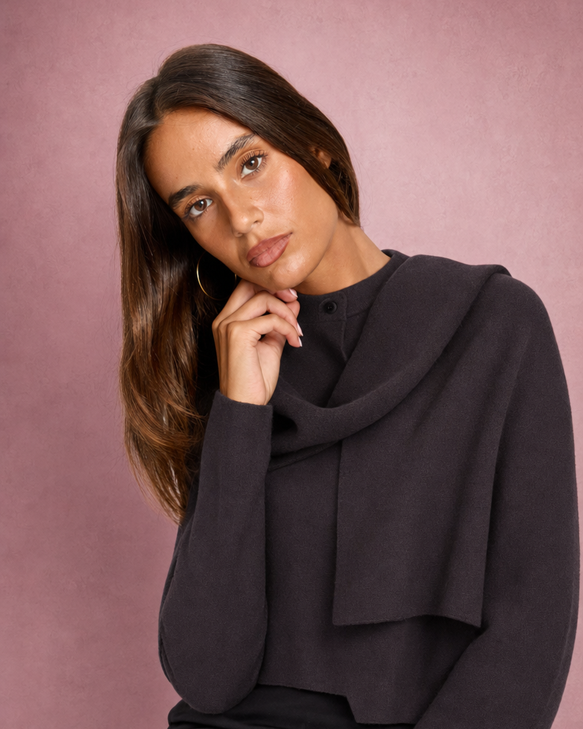 Naïs Valméris | Draped Neck Pullover Cropped Knit Cardigan
