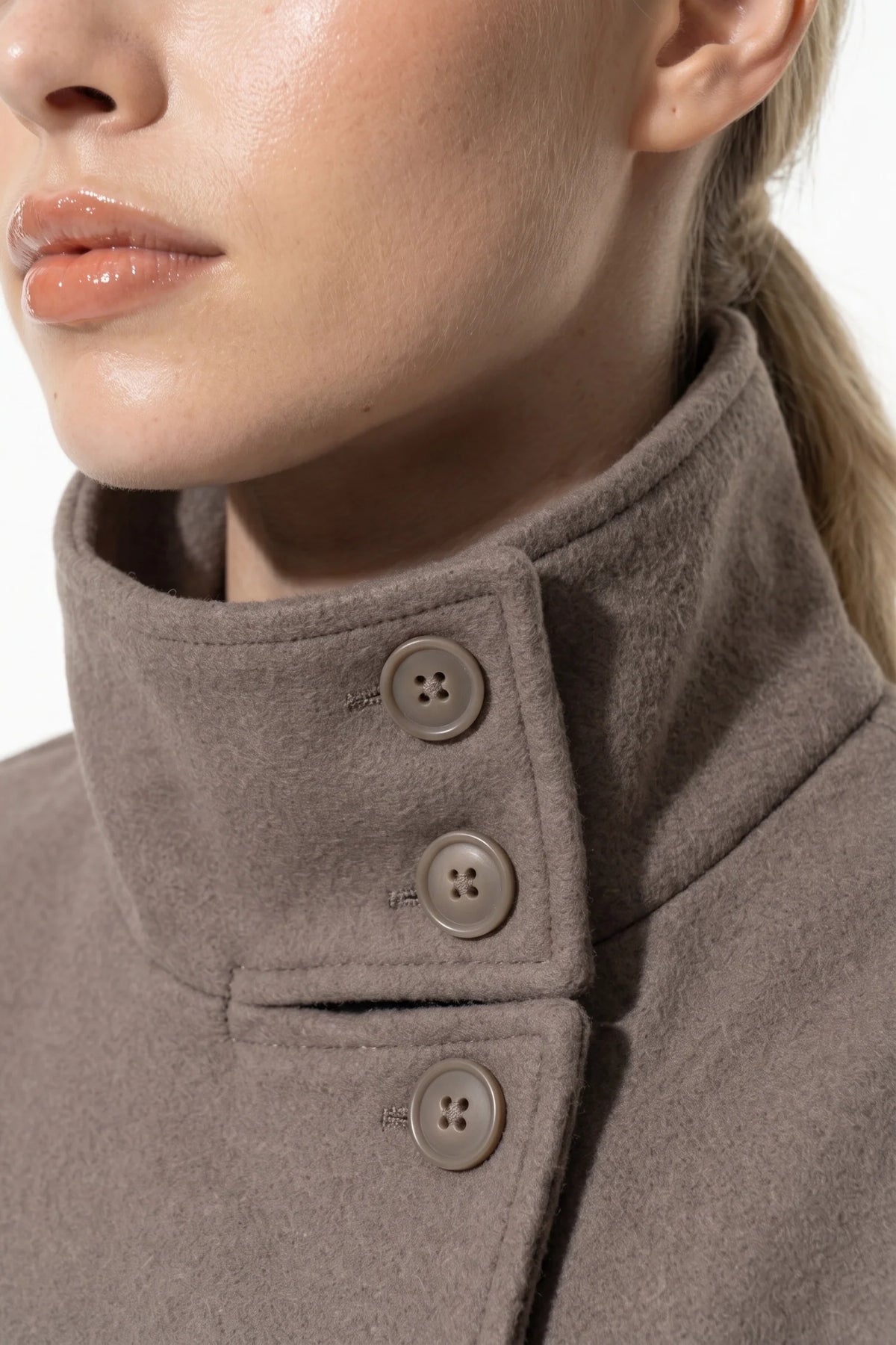 Noémie Klein | Women’s Winter Warm Short Wool Coat with Button Up High Collar