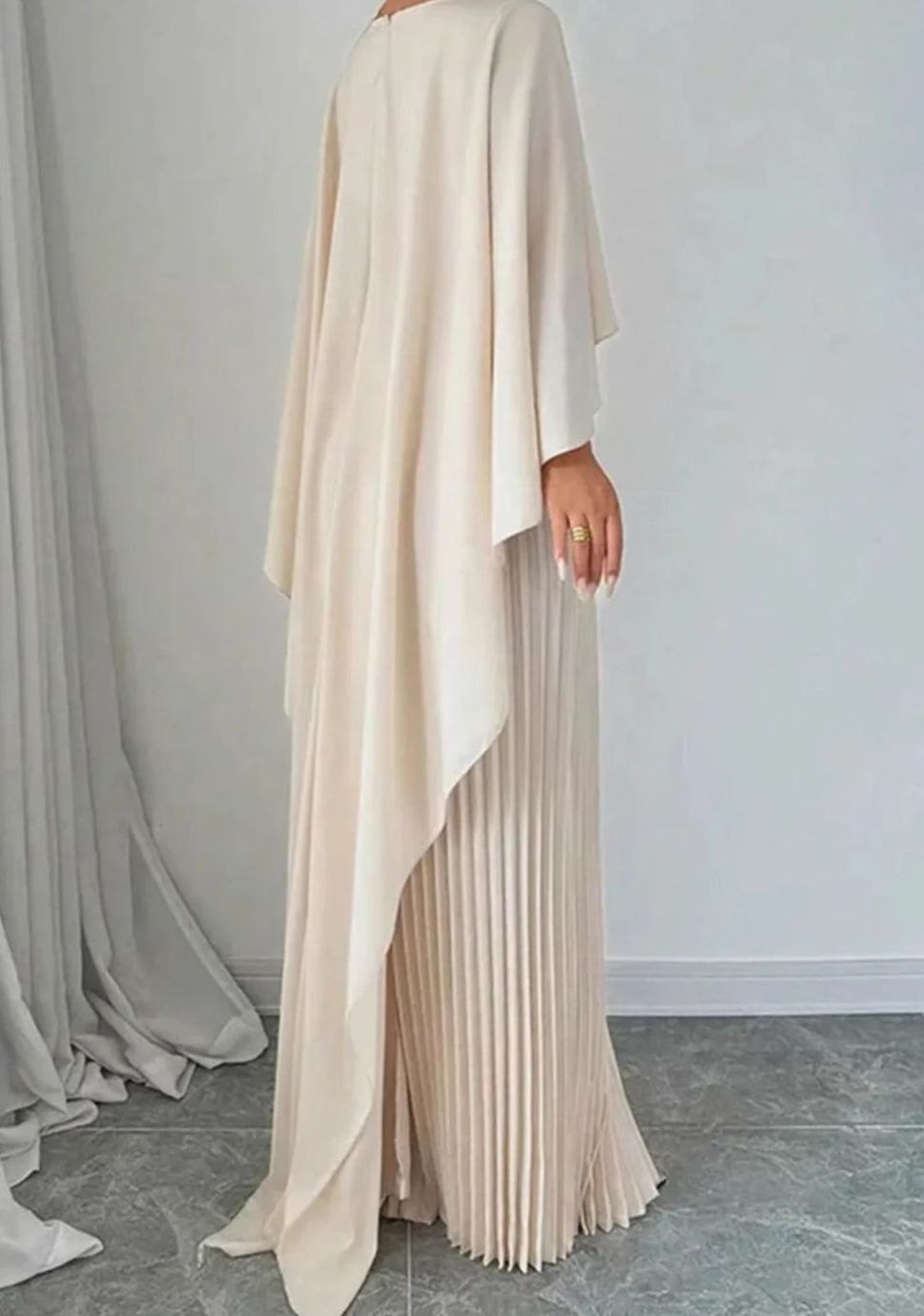 Salomé Amiens | Women's Pleated Cape Overlay Formal Maxi Dress