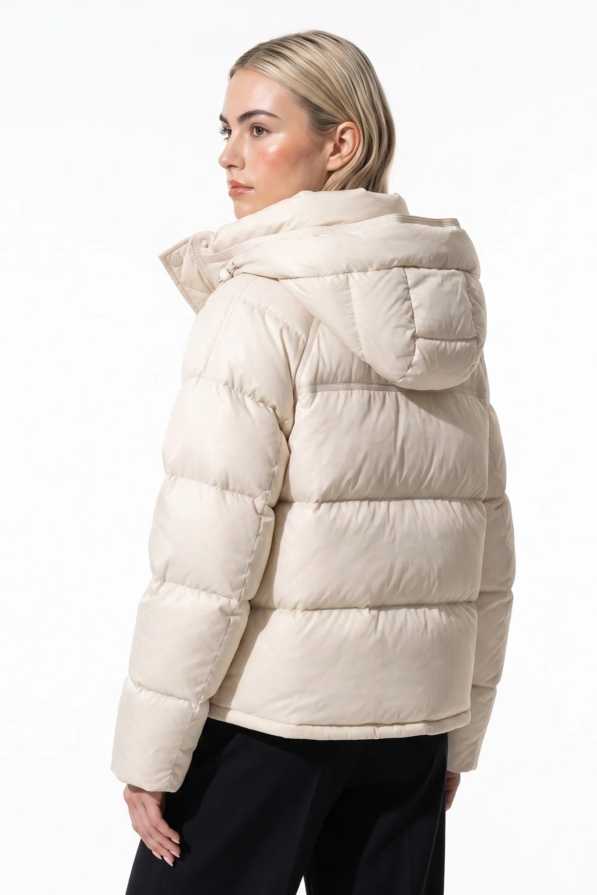 Coline Coulomb | Women’s Winter Warm Hooded Puffer Jacket with Relaxed Cropped Fit